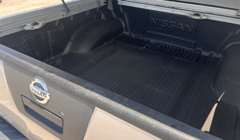 NISSAN NAVARA 2.5 dCi 4 porte Double Cab pieno